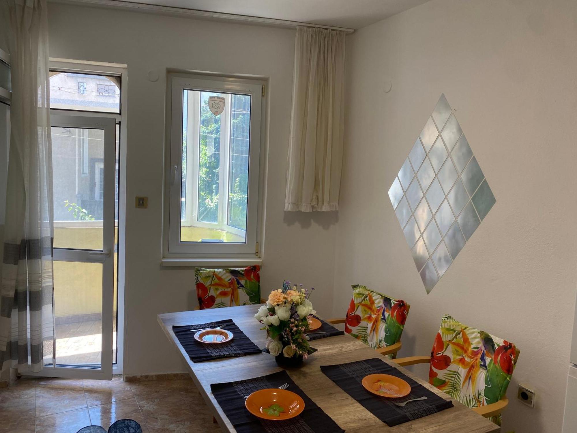 Centrum Burgaz Dış mekan fotoğraf