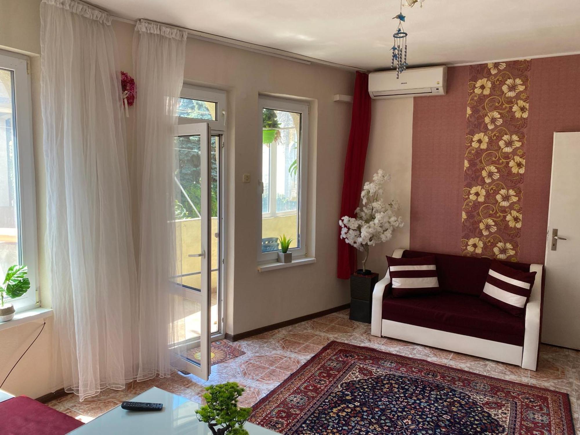 Centrum Burgaz Dış mekan fotoğraf